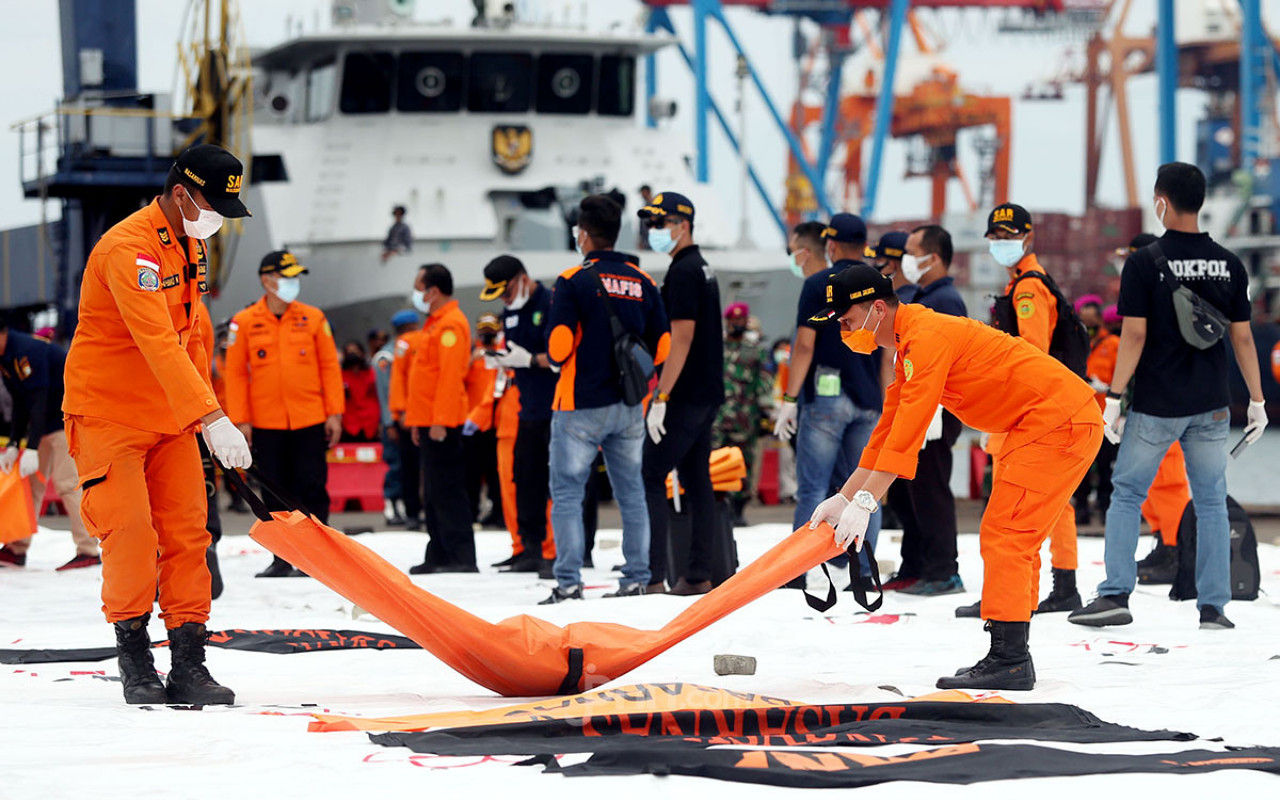Update Evakuasi Sriwijaya Air: 17 Kantong Berisi ‘Body Part’ Korban Ditemukan