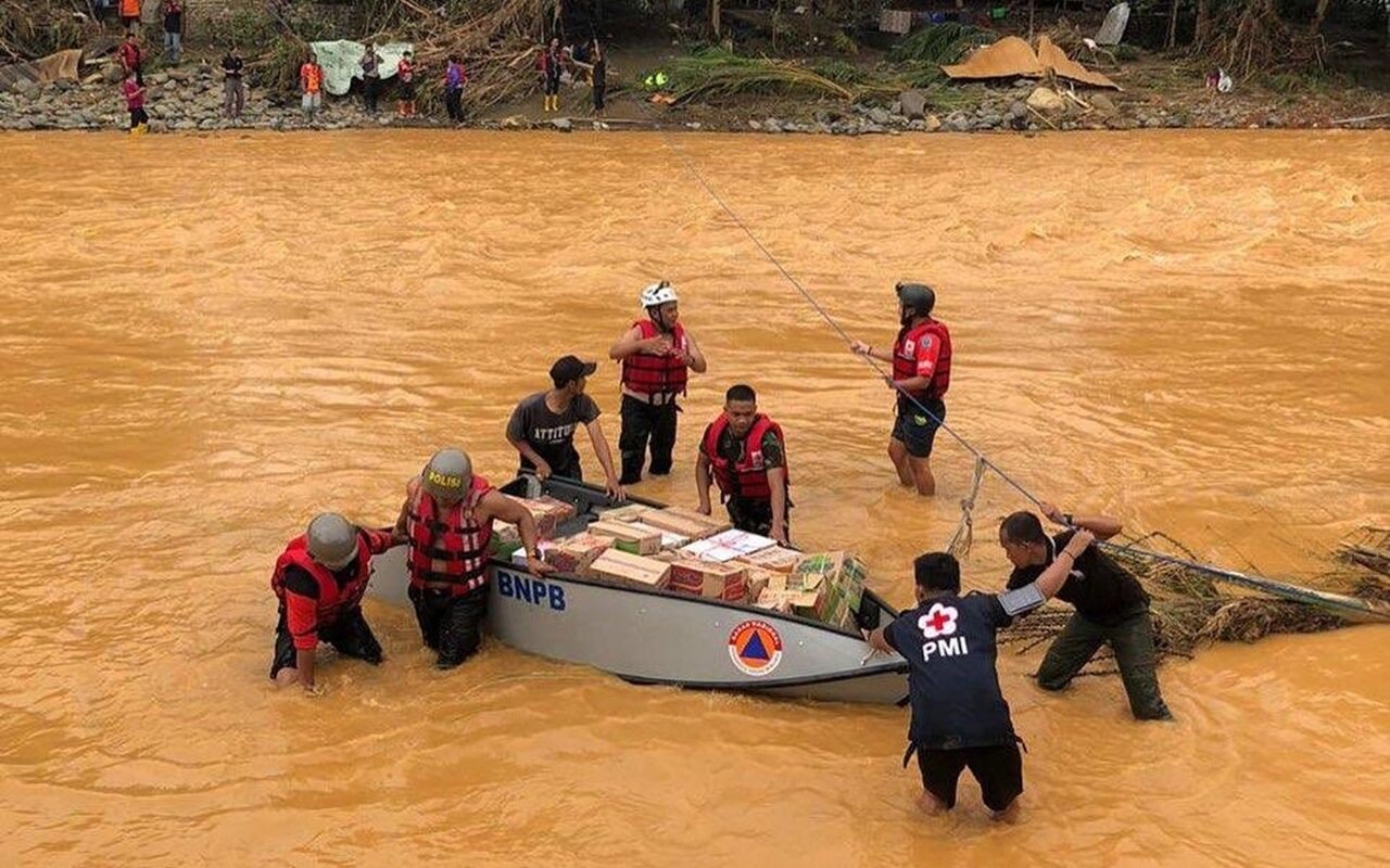 BNPB Salurkan Dana Siap Pakai Rp 3,5 Miliar Untuk Banjir Kalsel, Akan Diterima 5 Kabupaten Ini