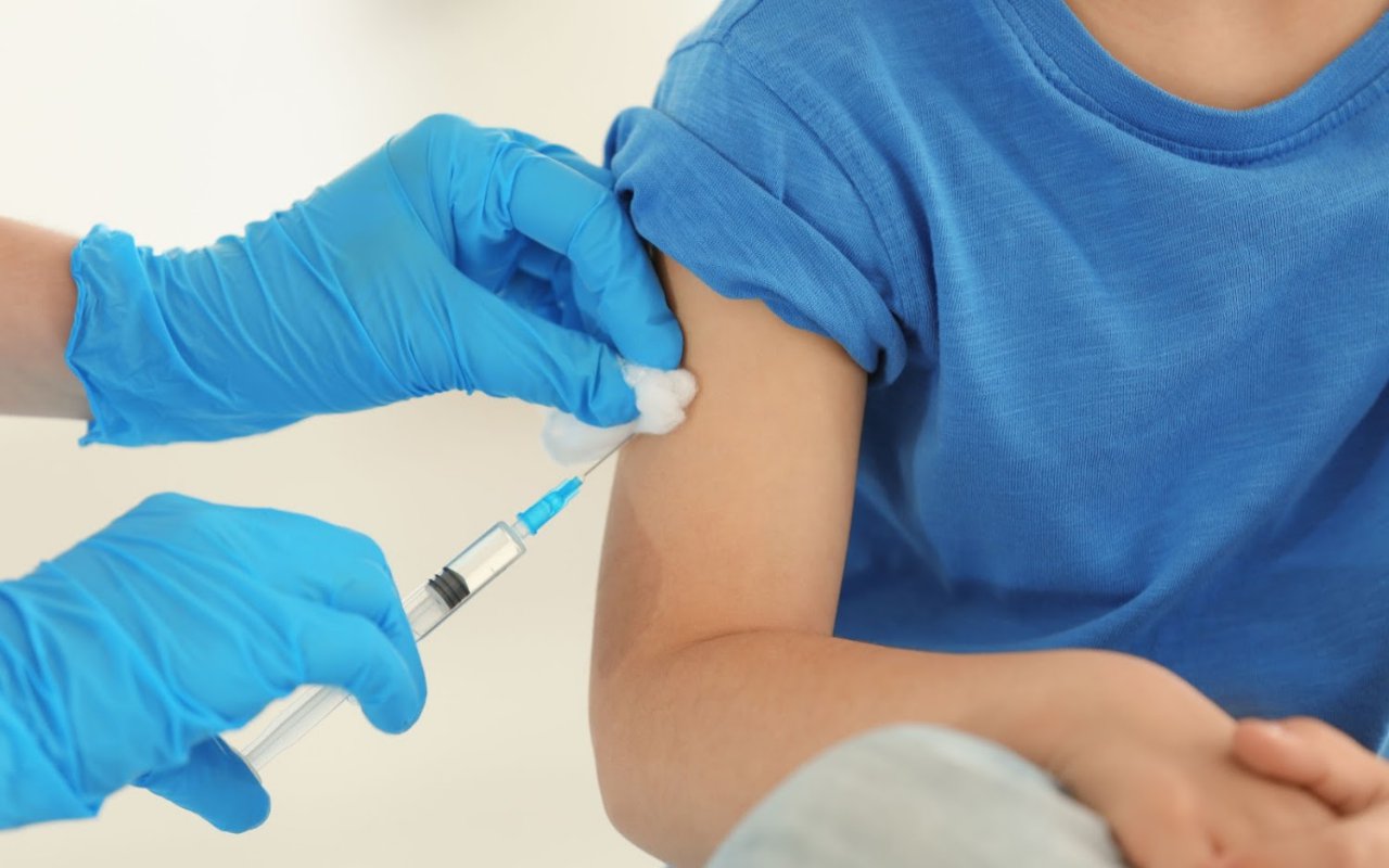 Tanggapi Wacana Vaksinasi COVID-19 Mandiri, Epidemiolog: Berpotensi Timbulkan Diskriminasi