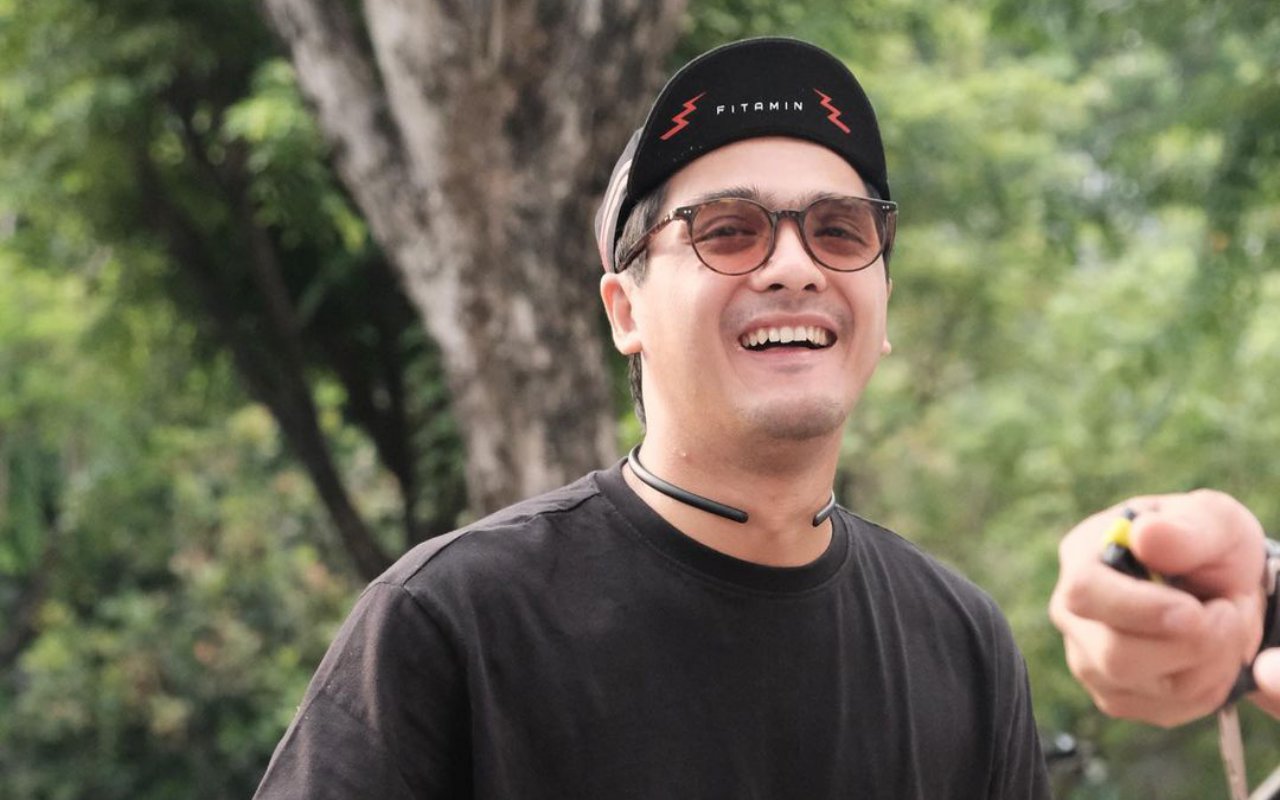 Aksi Ricky Harun Bantu Korban Kecelakaan Mobil Bikin Heboh, Ramai Disanjung
