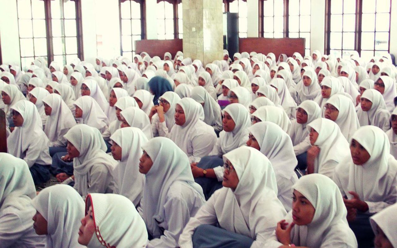 Pengakuan Siswi Nonmuslim di Padang yang Pilih Berhijab di Sekolah Sejak SD