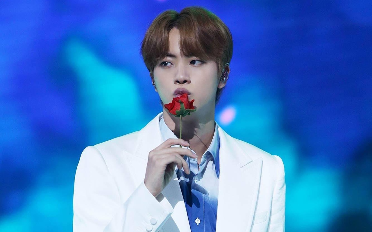 Lupa Kaya, Jin Masih Minta Duit ke Member BTS Lain