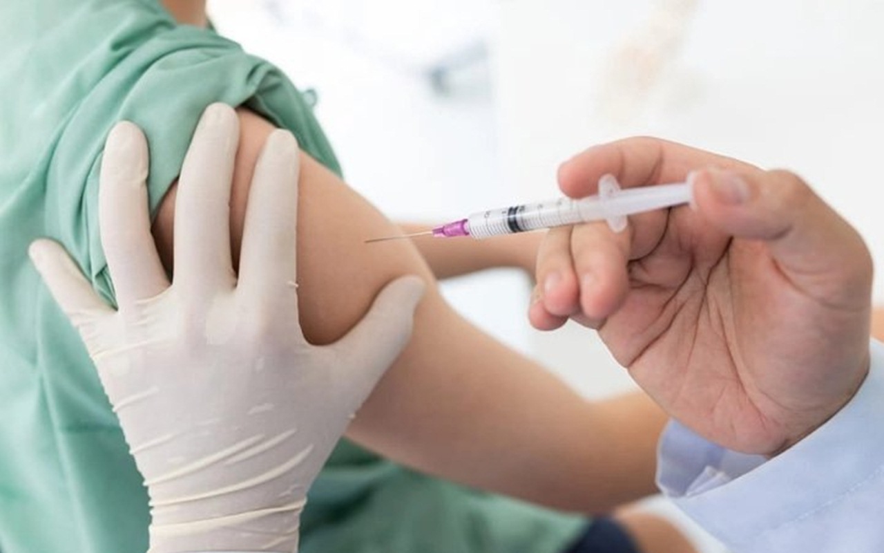 Terima 146 Laporan, Komnas KIPI Akui Ada Efek Samping Serius Vaksin COVID-19