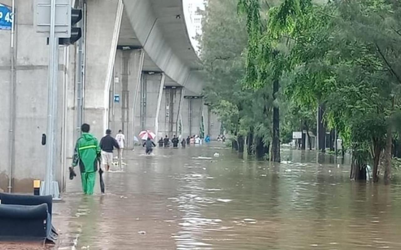 BMKG Ungkap Seluruh Provinsi di Jawa Siaga Banjir Kecuali Yogyakarta