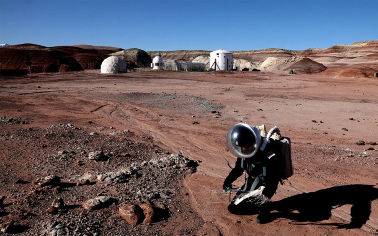 Misi Cari 'Alien', NASA Sukses Daratkan Pesawat di Mars Usai 'Teror 7 Menit'