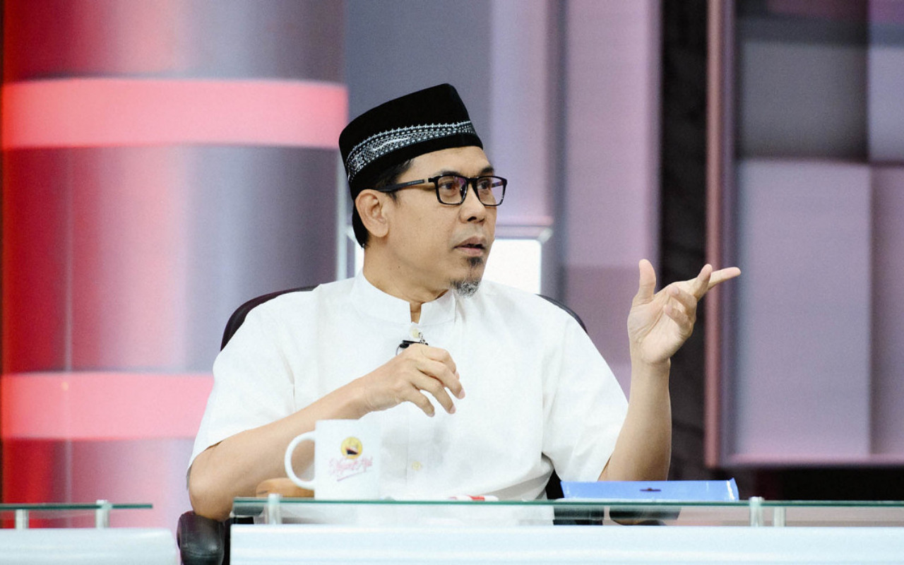 Kunker Jokowi di NTT Timbulkan Kerumunan, Eks FPI Minta Ditanggapi Sama Seperti Habib Rizieq