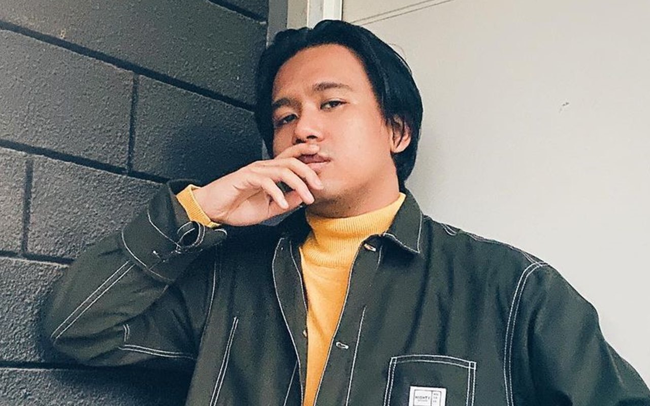 Joshua Suherman Ikut Tanggapi Rumor Jennie dan G-Dragon Pakai Foto Ini