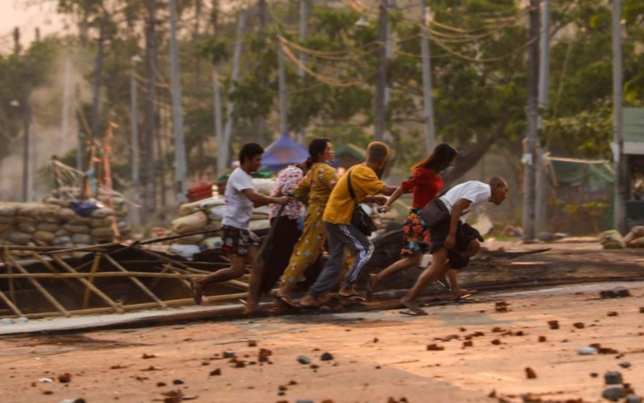 Minggu Berdarah Myanmar Tewaskan 39 Orang Lebih Sehari, Eks Jubir Aung ...