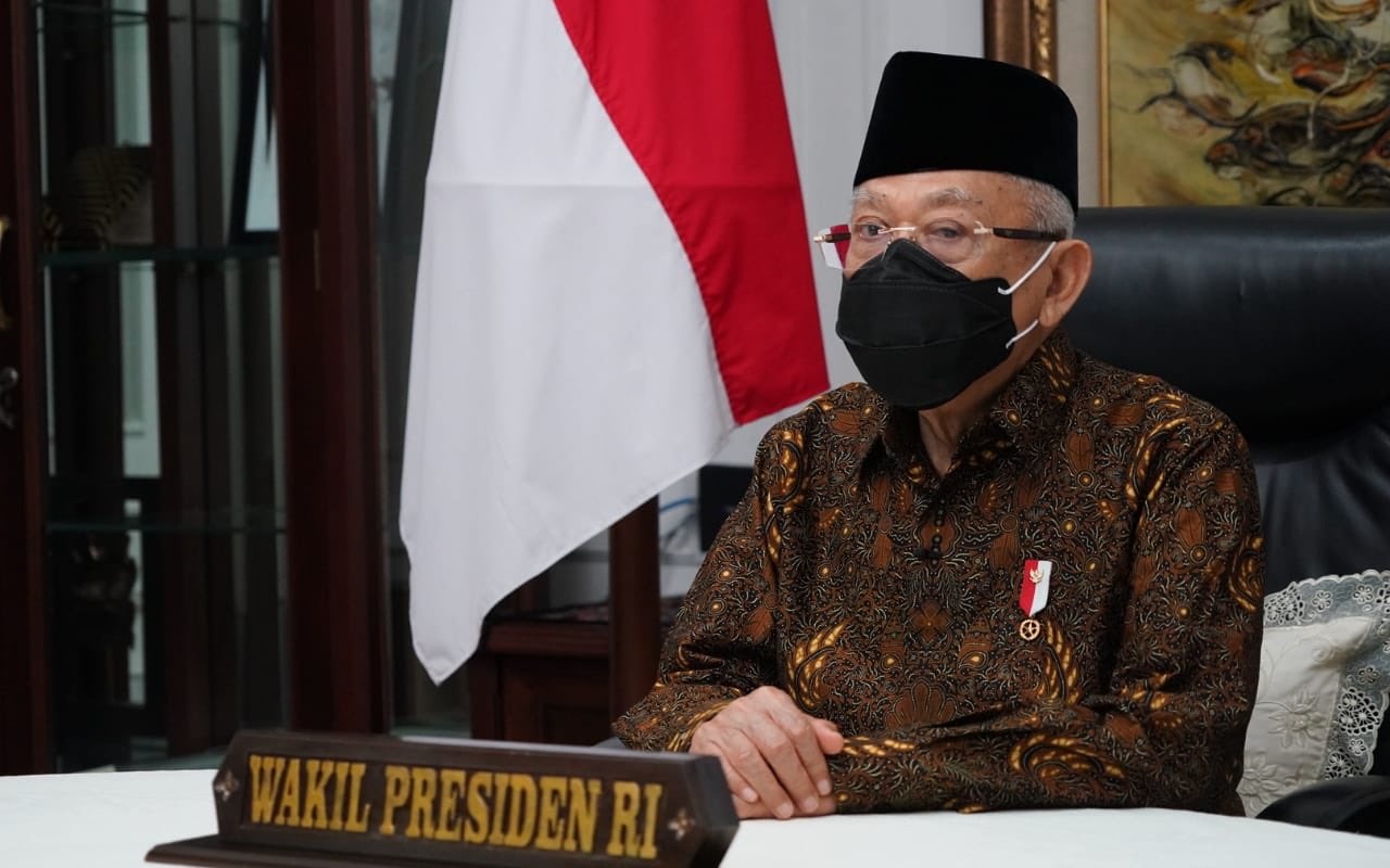 Wapres Ma'ruf Amin Tak Persoalkan Halal Tidaknya Vaksin AstraZeneca