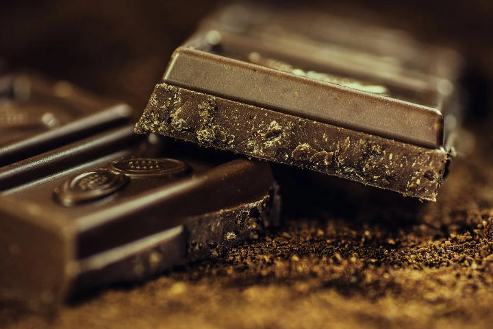 Buruk: Cokelat