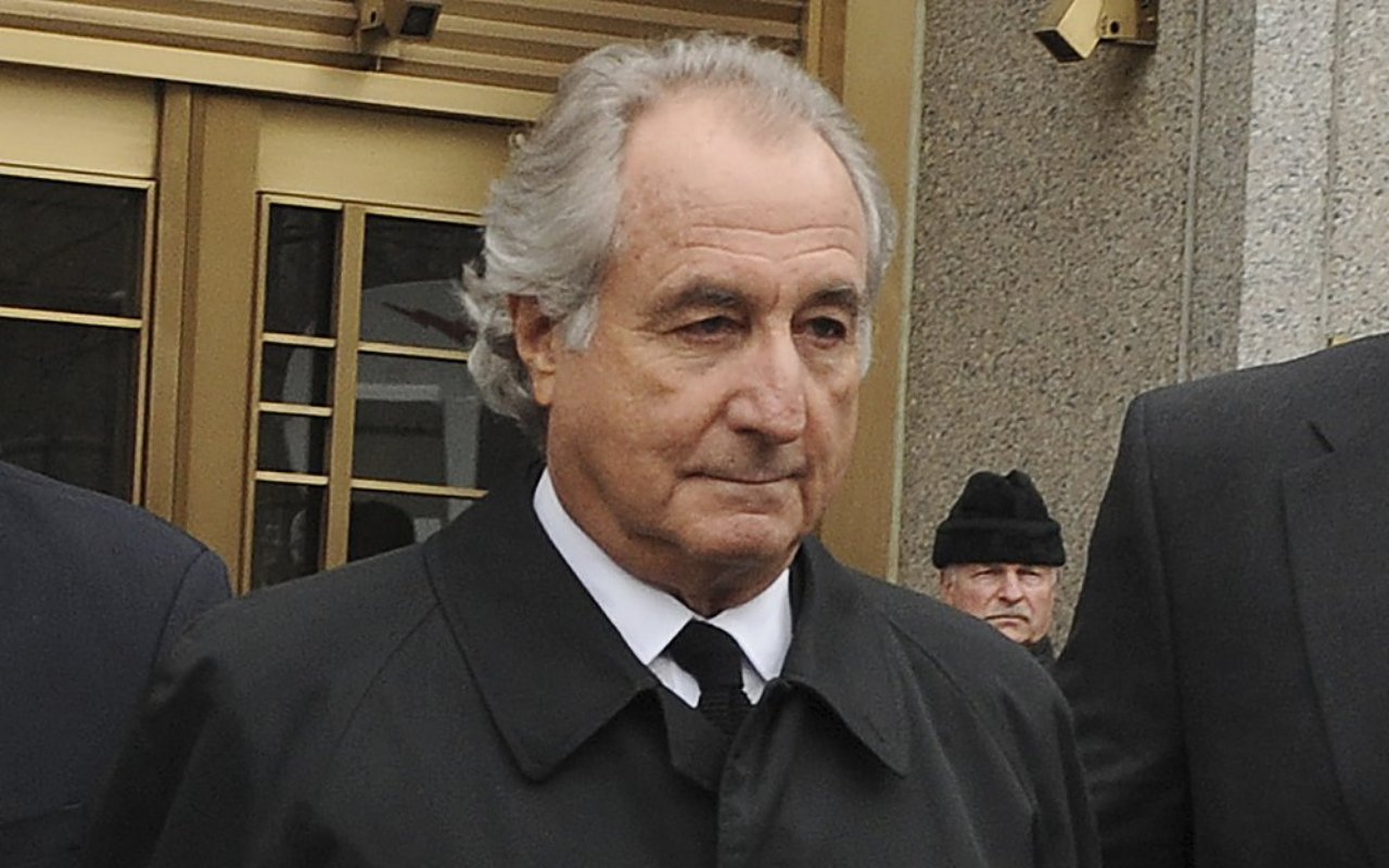 Otak Penipuan Skema Ponzi Terbesar Dunia Bernie Madoff Meninggal di Penjara