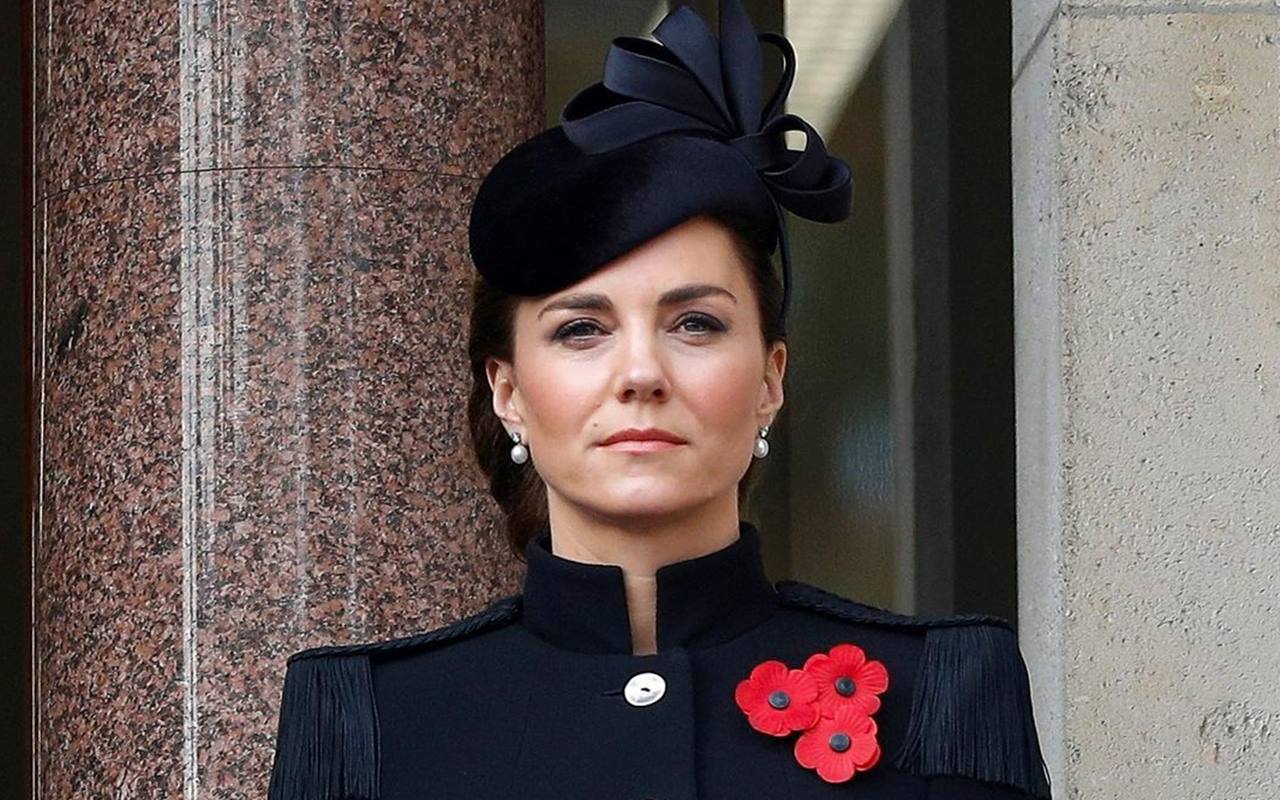 Kate Middleton Pakai Perhiasan Ini di Pemakaman, Punya Ikatan Khusus dengan Ratu Elizabeth II