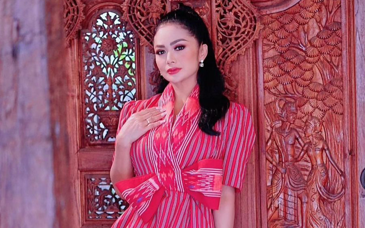 Krisdayanti Raih Indonesia’s Beautiful Women 2021: Perempuan Mesti Sadar Akan Kesetaraan Derajat
