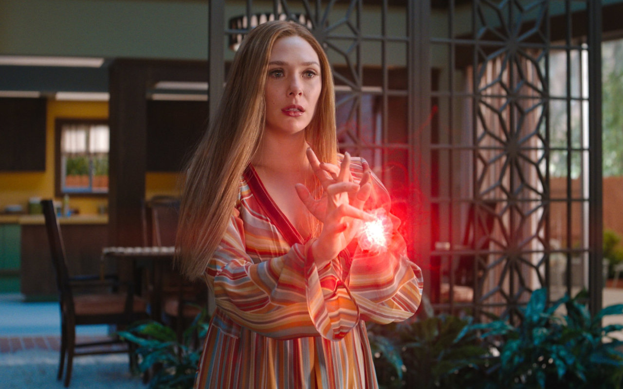 Elizabeth Olsen Beri Bocoran 'Doctor Strange 2' Bakal Hadirkan Kesan Horror: Film Ini Gila