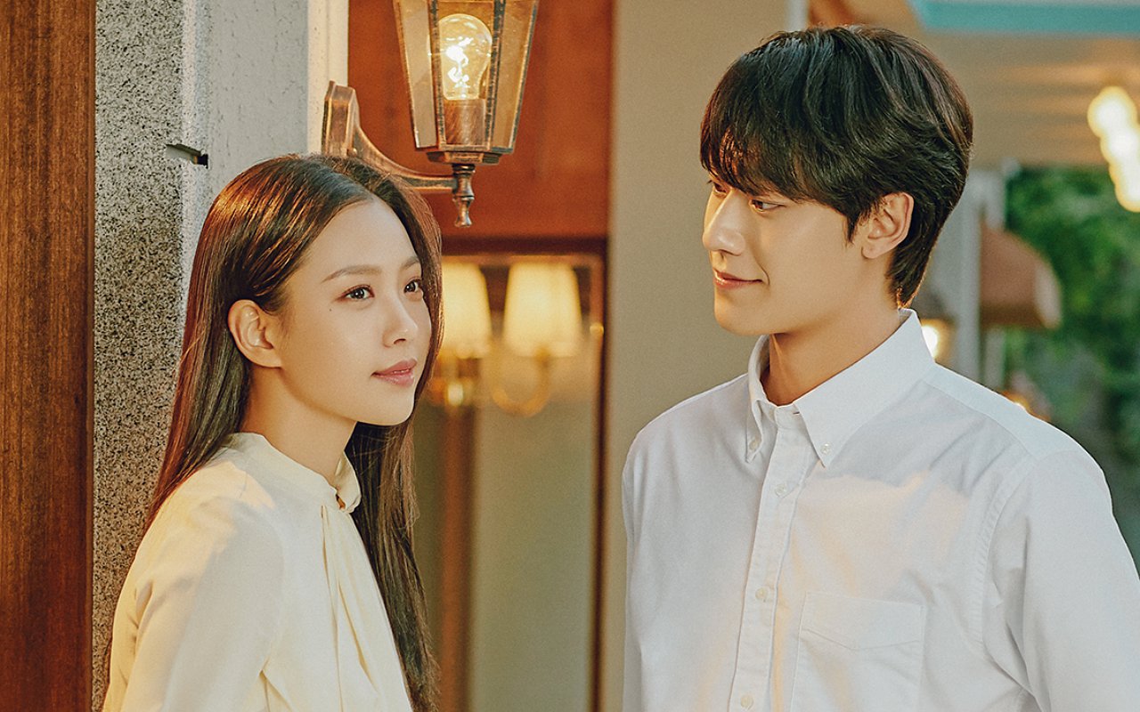 Kelewat Uwu, Chemistry Go Min Si dan Lee Do Hyun di 'Youth of May' Jadi Bahan Gosip