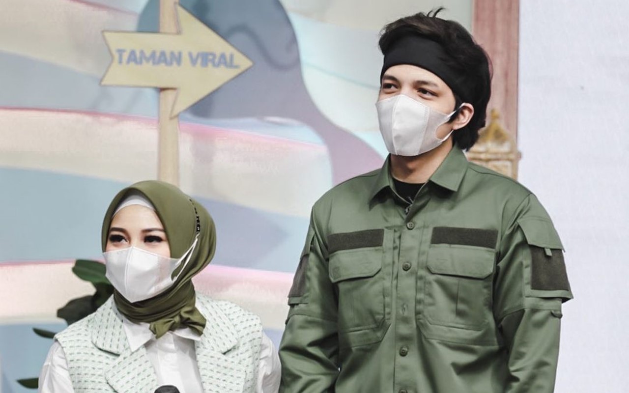 Sebulan Jadi Istri Atta Halilintar, Aurel Hermansyah Sebulan Jadi Istri Atta Halilintar, Aurel Hermansyah