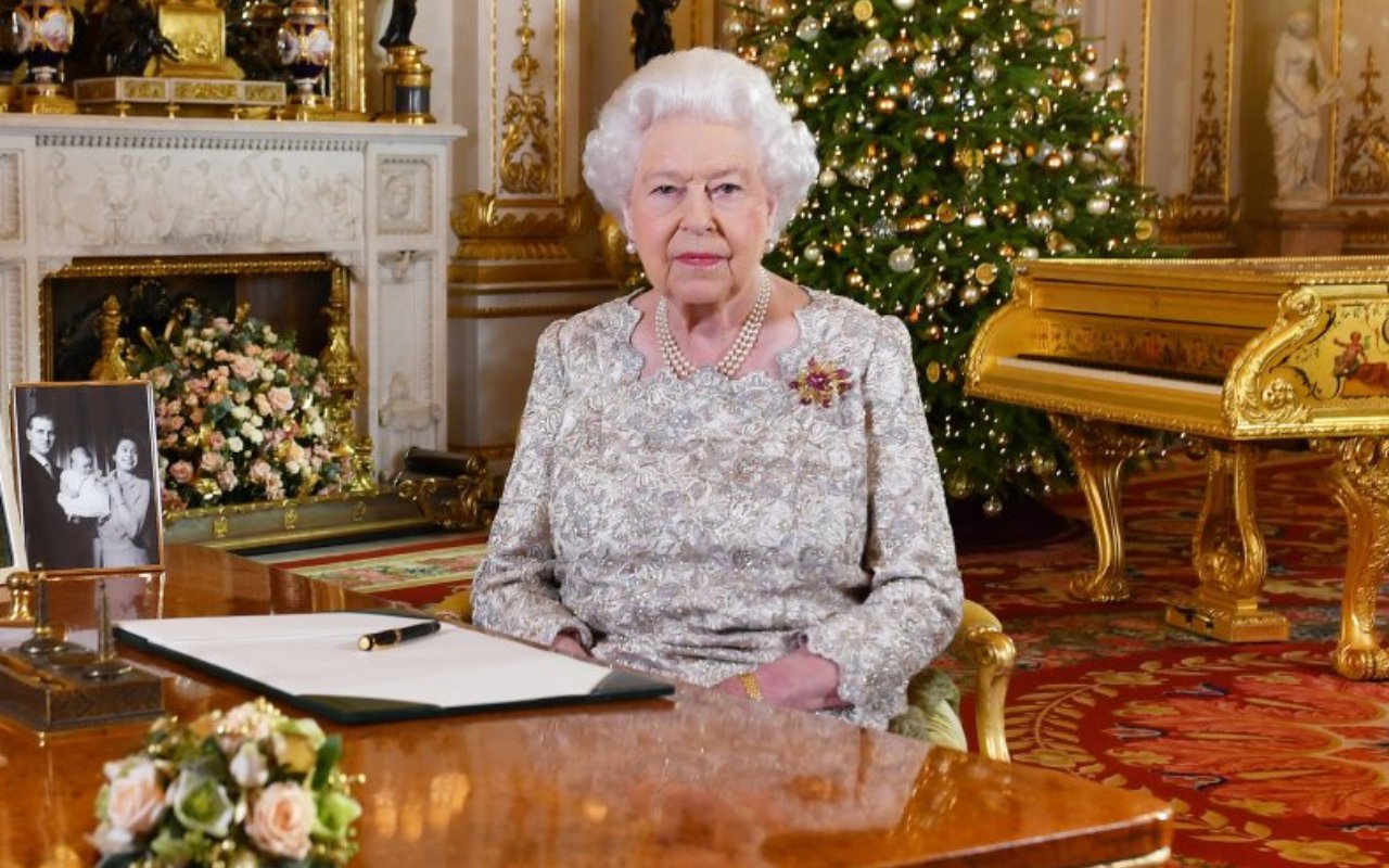 Ratu Elizabeth II Ucapkan Ultah Via Zoom Hingga Kirimkan Hadiah Untuk Archie Putra Meghan Markle
