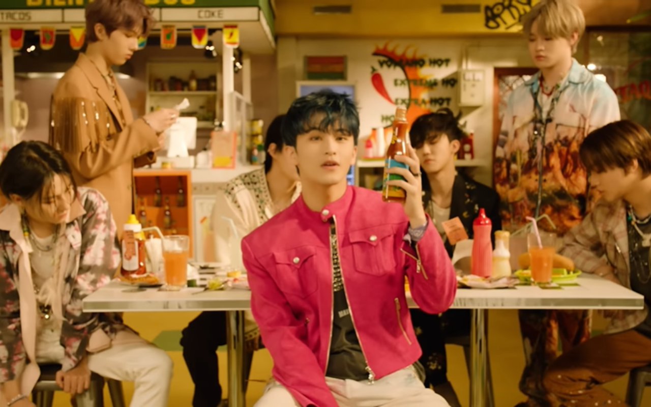 NCT Dream Bikin Nagih di MV 'Hot Sauce', Comeback Mark Keren Abis