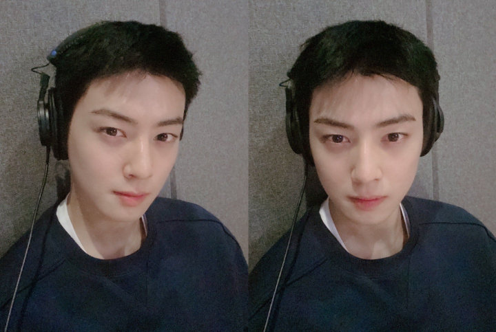 Cha Eunwoo ASTRO Tampil Manly di Acara Publik dengan Rambut Pendek