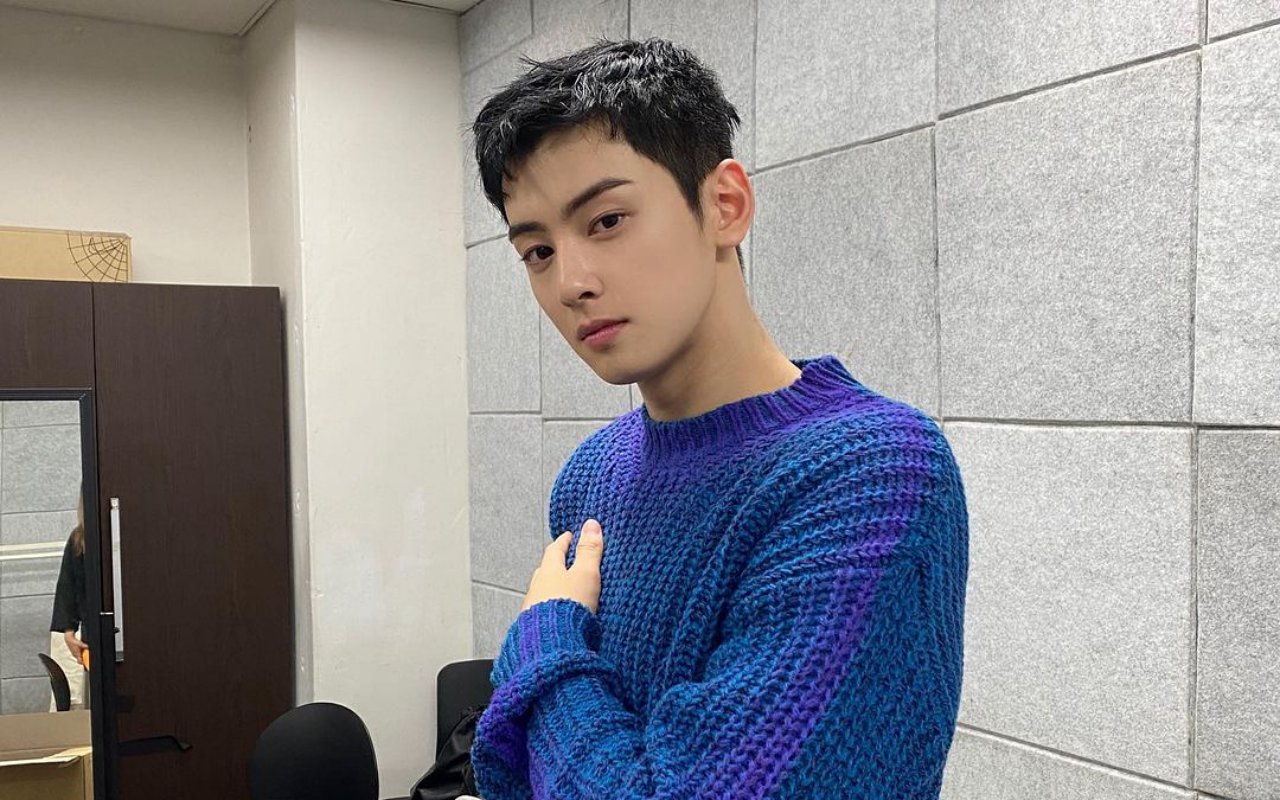 Cha Eunwoo ASTRO Tampil Manly di Acara Publik dengan Rambut Pendek