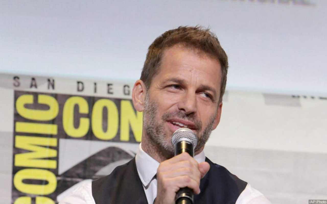 Zack Snyder Buka Suara Tanggapi Rumor Bakal Sutradarai Reboot 'Ghost Rider'