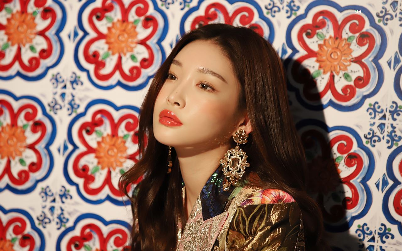 Album Kim Chung Ha 'Querencia' Masuk Dalam Daftar 'Best Album 50 2021' Versi Billboard Music