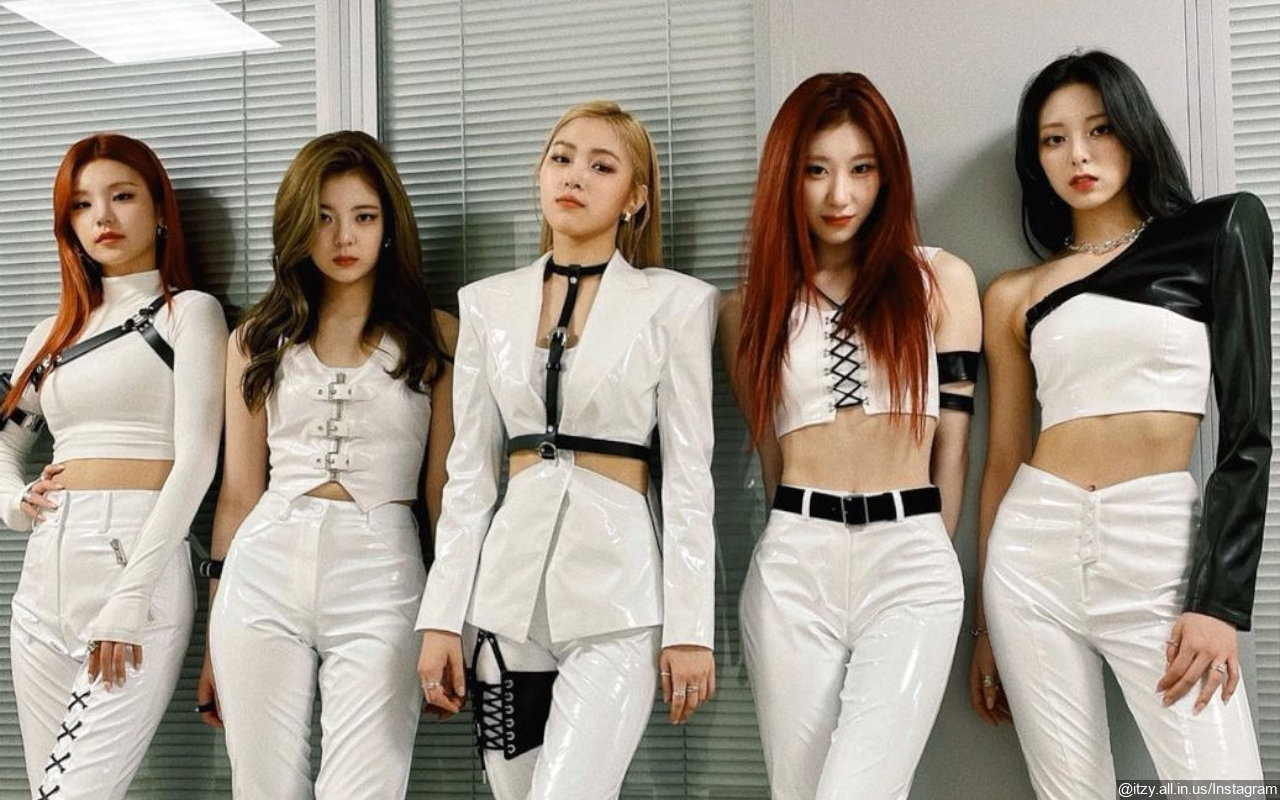 ITZY Umumkan Comeback dengan Full Album 'CRAZY IN LOVE', Tuai Pro