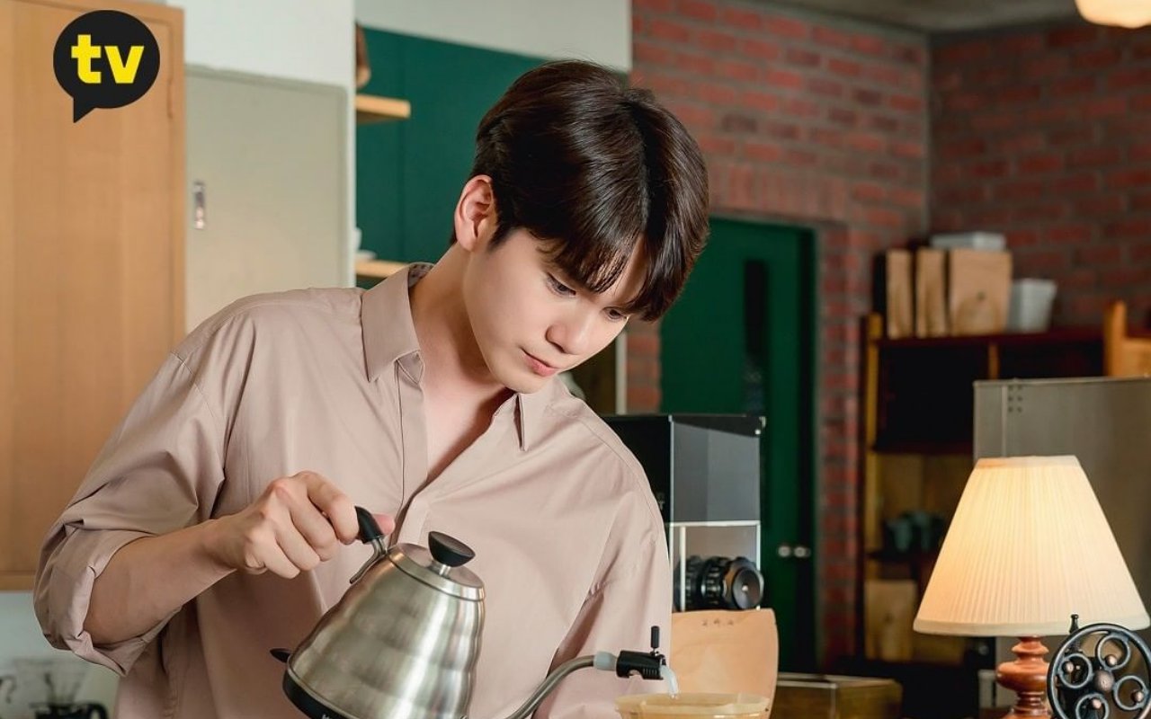 Ong Sung Woo Jadi Barista Tampan Di Shall We Have A Cup Of Coffee