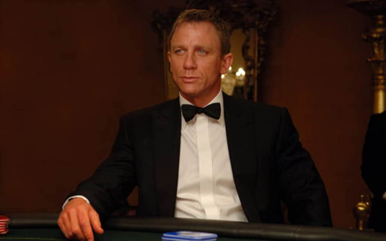 Daniel Craig Jawab Teori Yang Sebut 5 Film James Bond-nya Adalah Prekuel