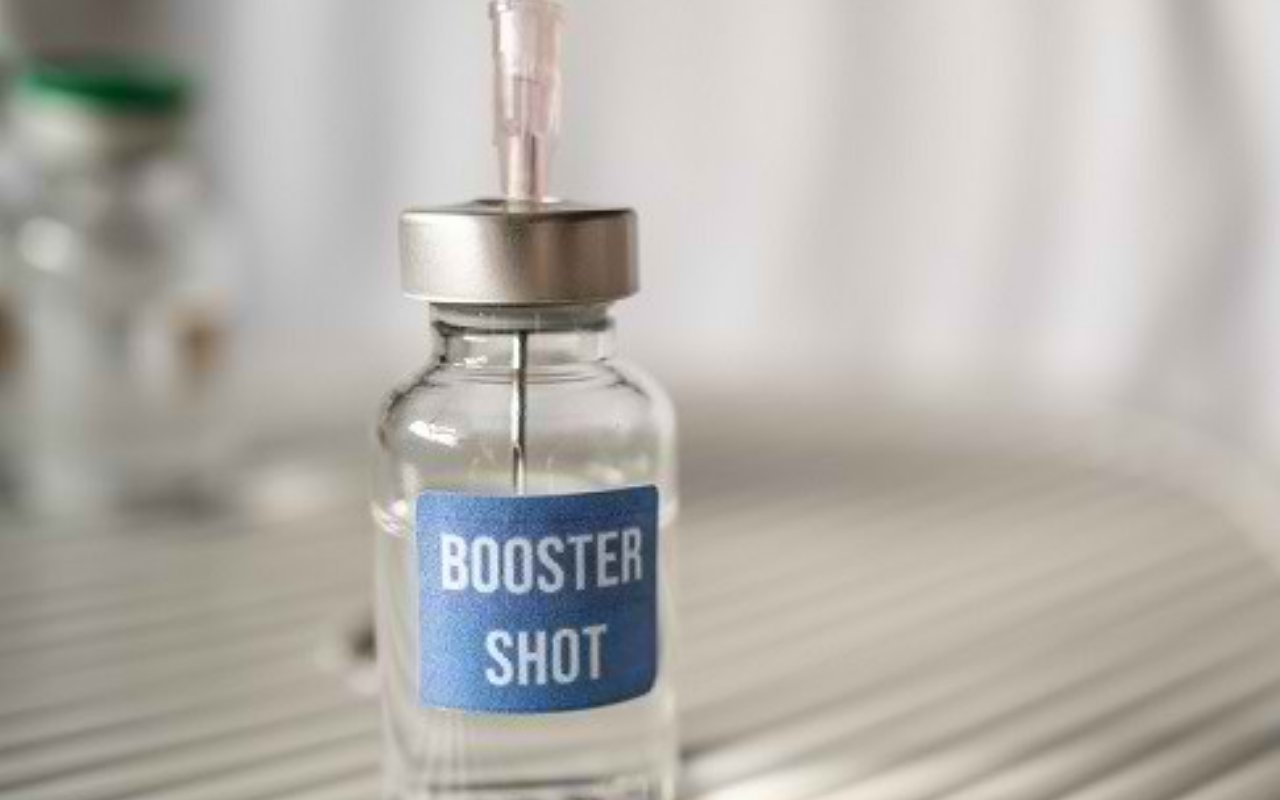 BPOM Ungkap Alasan Hanya Beri Setengah Dosis Untuk Vaksin Booster COVID-19