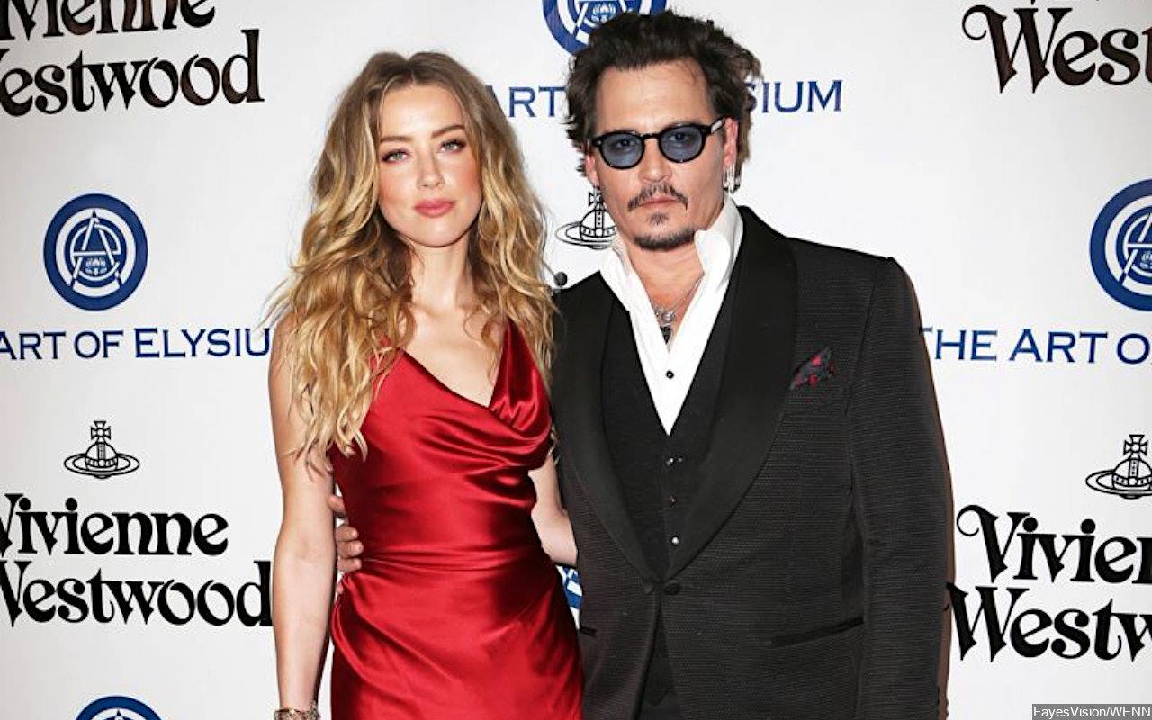 Johnny Depp Tulis Dua Lagu Spesial Untuk Amber Heard Mantan Istri