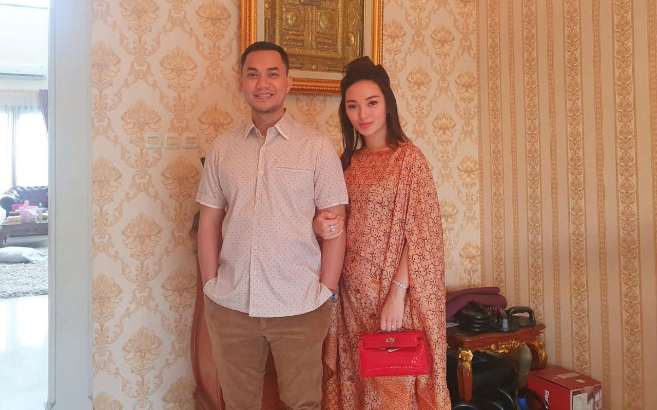 7 Potret Perjalanan Cinta Zaskia Gotik Bersama Sirajuddin, Suami Dituding Punya Anak dari Model