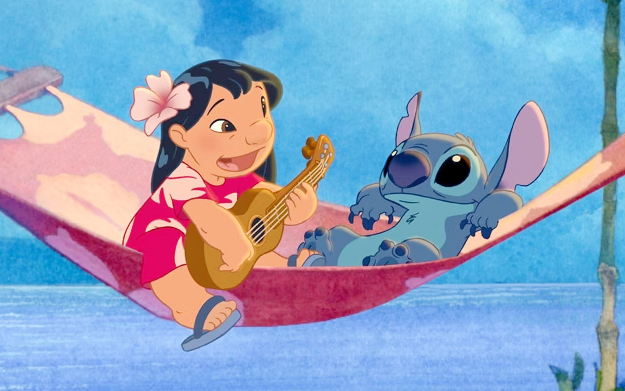 Live-Action 'Lilo & Stitch' Gandeng Sutradara 'Marcel The Shell With Shoes On'