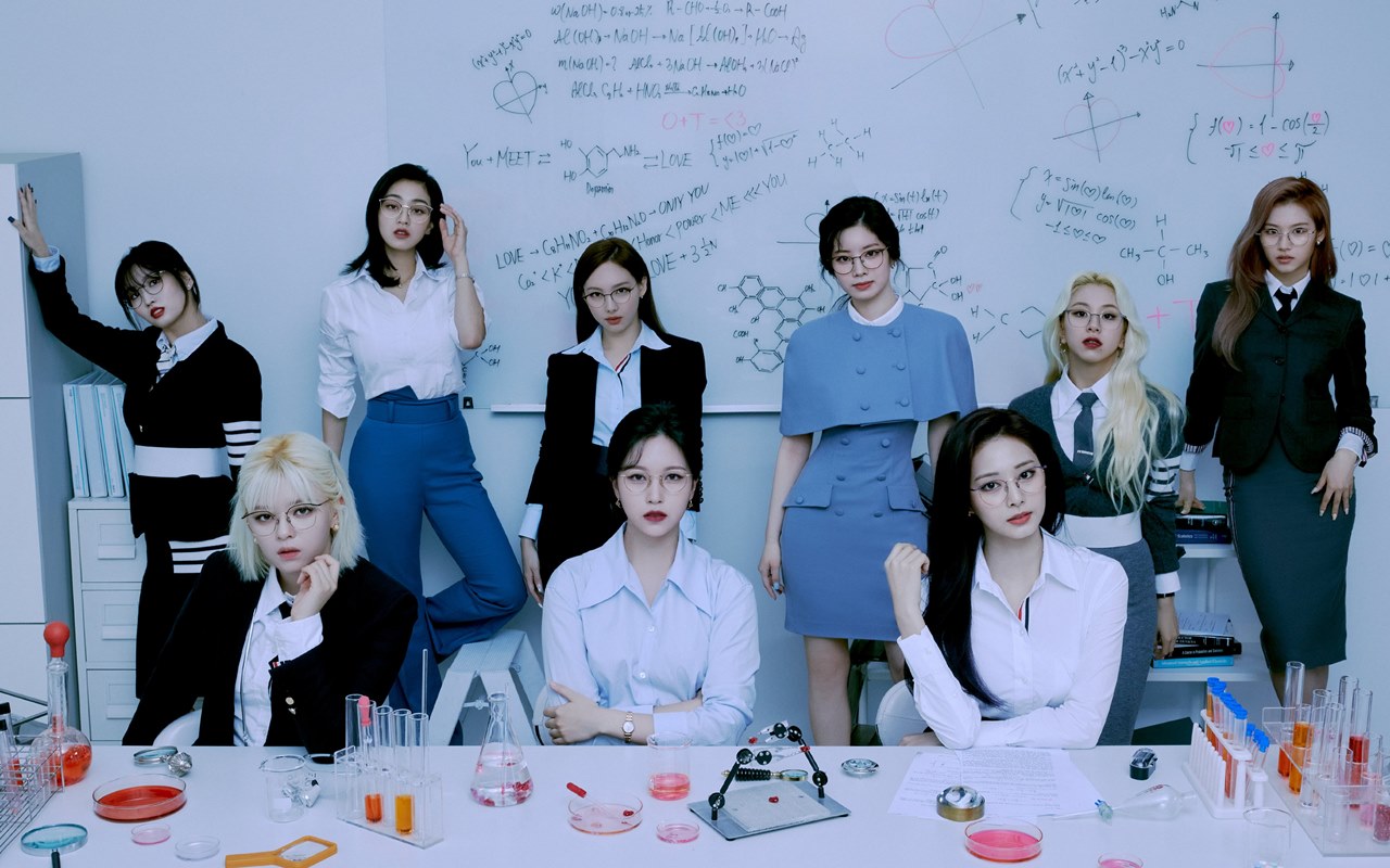 JYP Entertainment Berencana Stop Produksi Album Fisik, Dinilai Bakal Ngaruh ke TWICE dkk