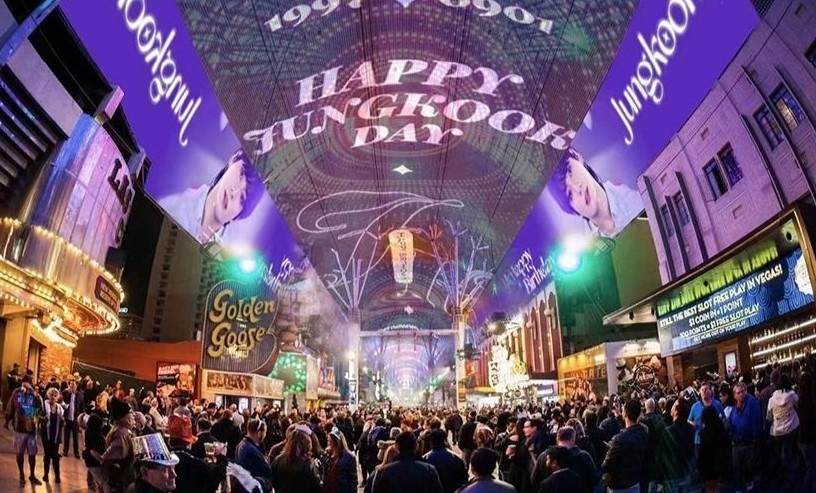 Jungkook BTS Jadi Artis Pertama yang Dapat Pertunjukan Cahaya di Las Vegas di Hari Ultah