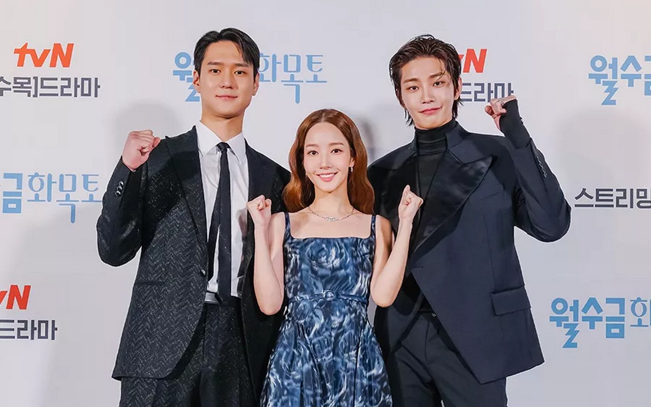 Park Min Young Akui Tak Terbebani Julukan Dewi Romcom dan Puji Go Kyung Cs di 'Love in Contract'