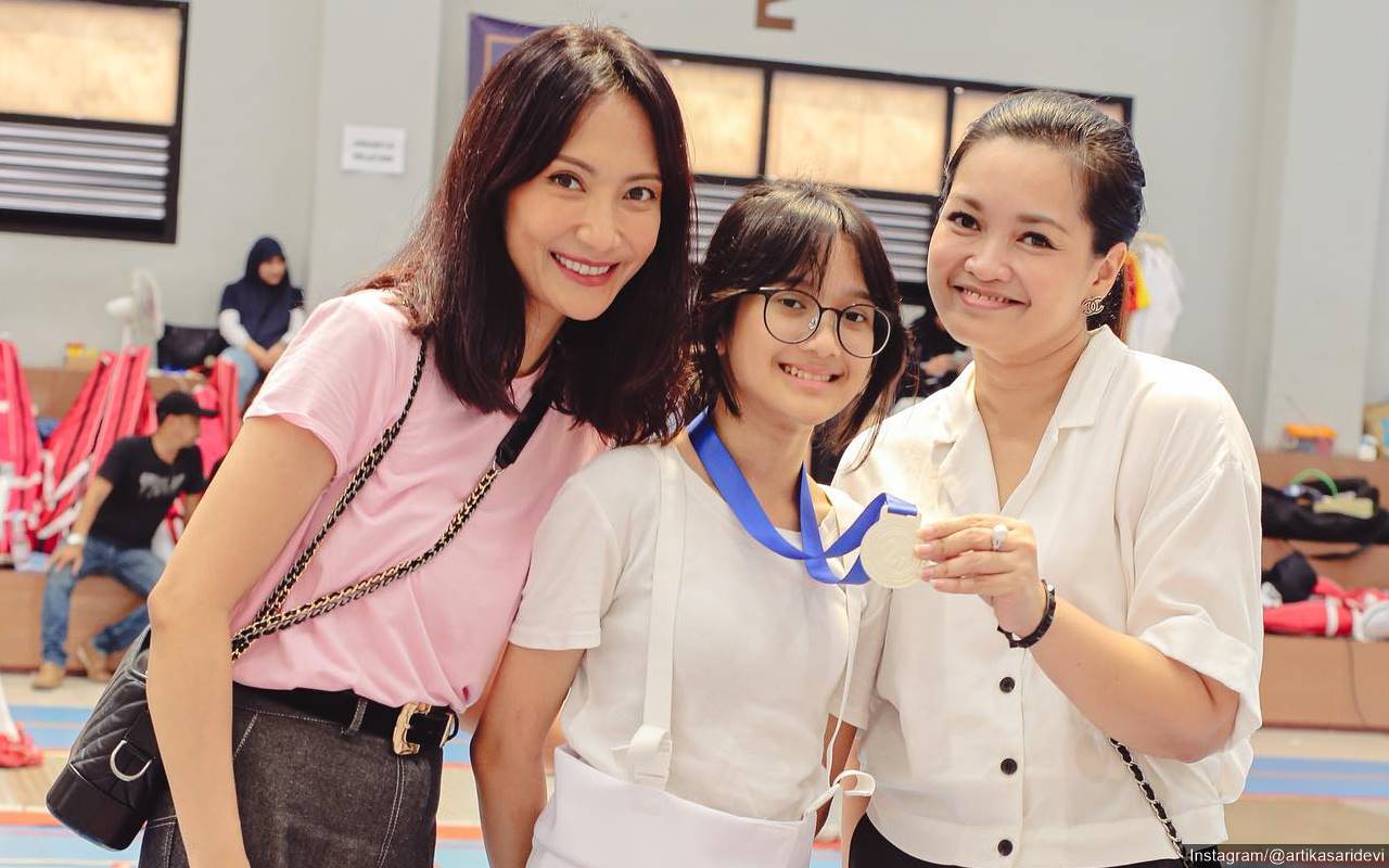 Anak Raih Medali Silver di Turnamen Anggar, Artika Sari Devi Beber Cerita Mengagumkan di Baliknya