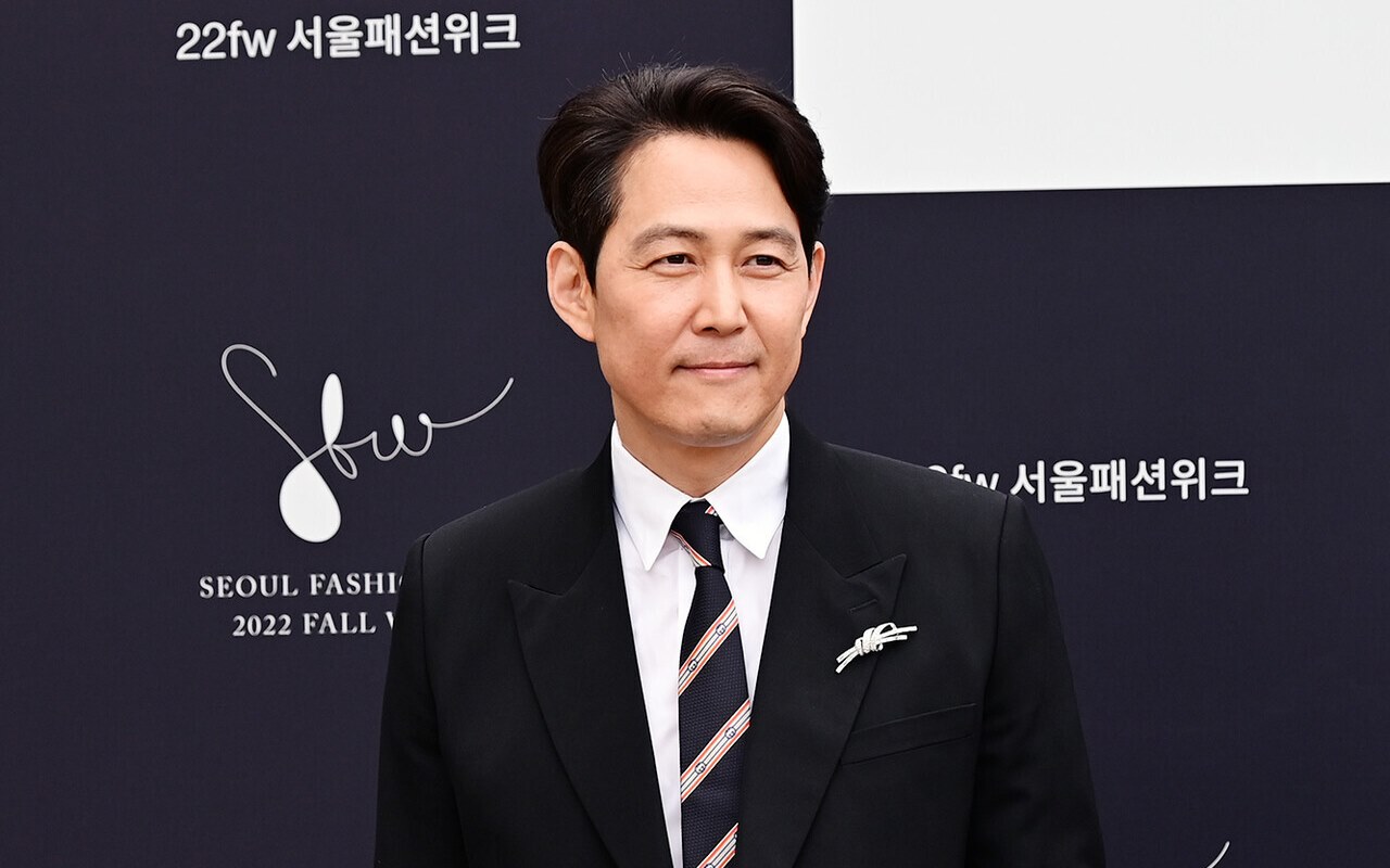 Lee Jung Jae Diakui Sebagai Bakat Terbaik di 'Men of The Year' GQ Inggris