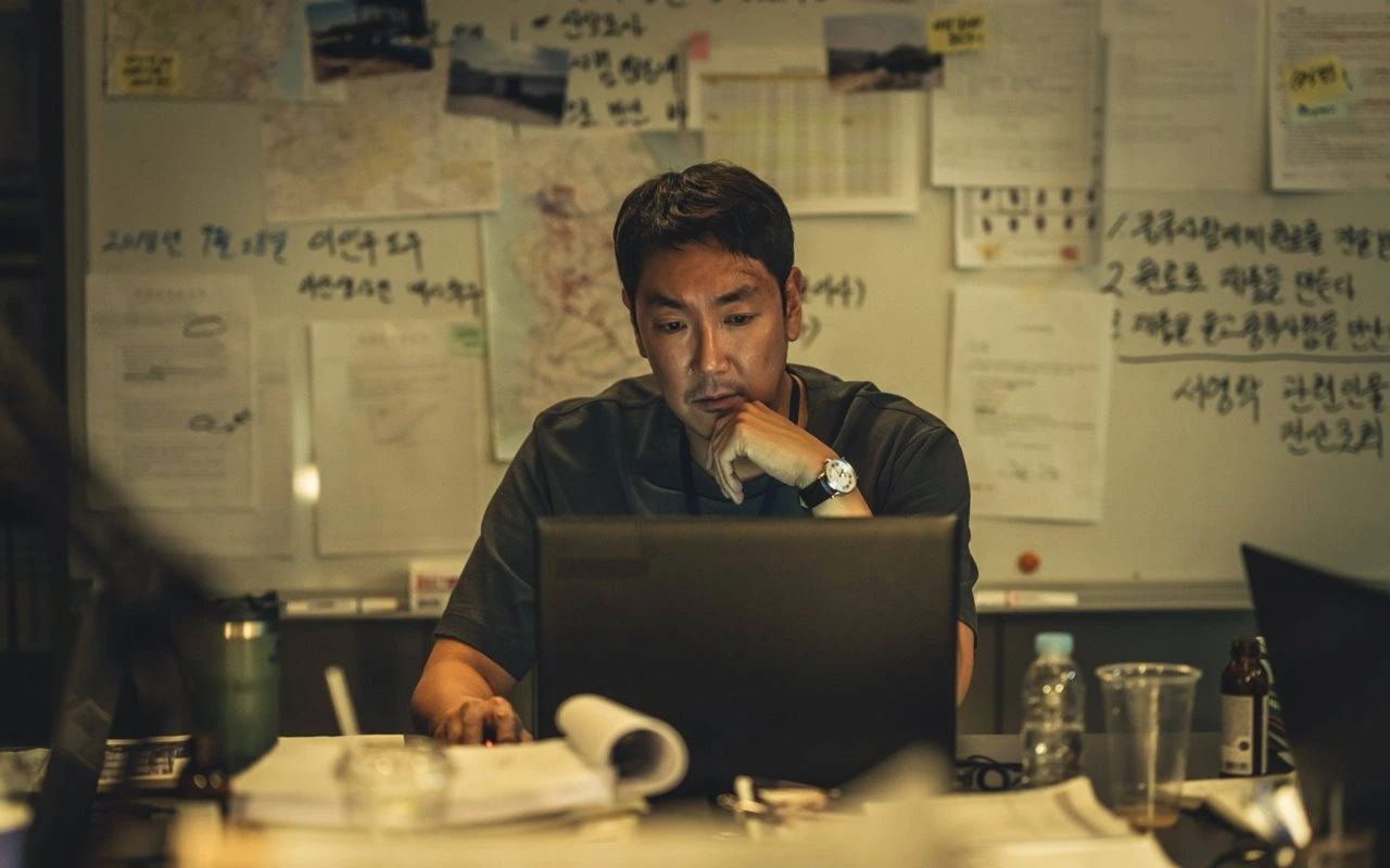 Cho Jin Woong Buka Suara Soal Review Jelek Film 'Believer 2'