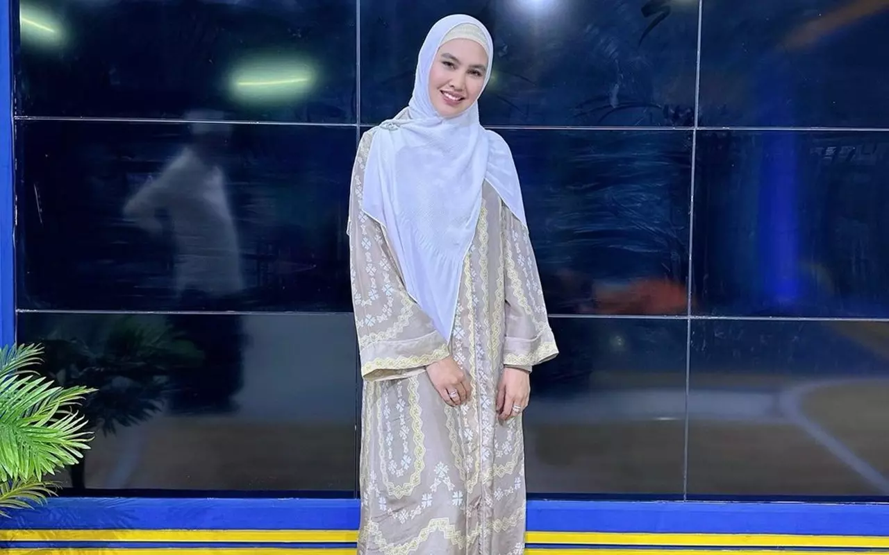 Kartika Putri Kecewa Foto Lawasnya Diumbar Imbas Kontroversi Capres