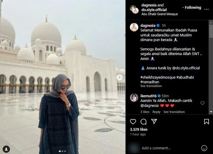 Donna Agnesia Hebohkan Netizen kala Kepergok Berkerudung saat Kunjungi Masjid