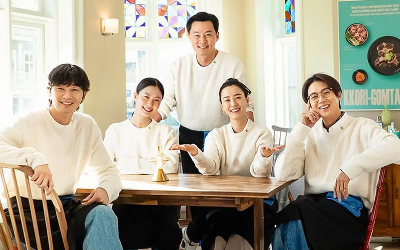 Park Seo Joon Pamer Skill Masak Pakai Enam Kompor di 'Jinny's Kitchen 2'