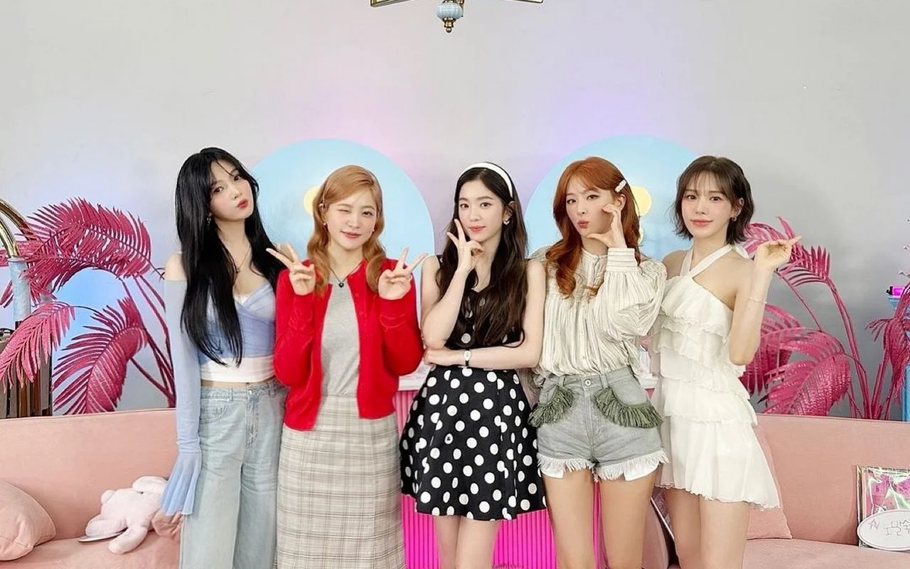 MV 'Cosmic' Red Velvet Jadi Trending Kedua YouTube Musik meski Baru Dirilis