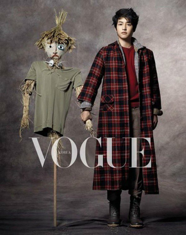 Gambar Foto Song Joong Ki di Majalah Vogue edisi November 2011