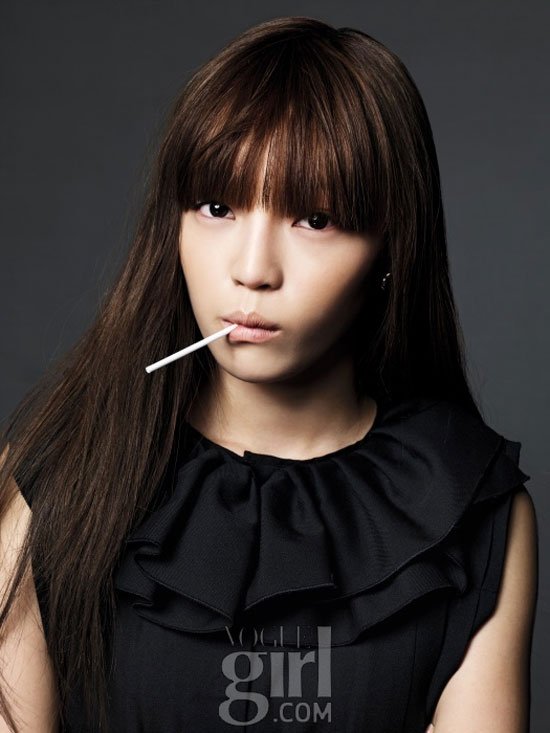 Gambar Foto Wajah Innocent Goo Hara di Majalah Vogue Girl 2011