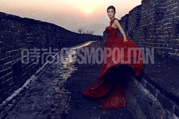 Iklan Produk Kecantikan Foto Gong Li untuk Iklan Produk Kecantikan Foto 2 dari 20