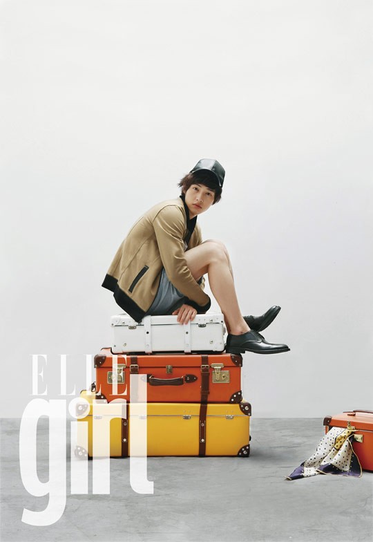 Gambar Foto Song Joong Ki untuk Majalah Elle Girl Korea
