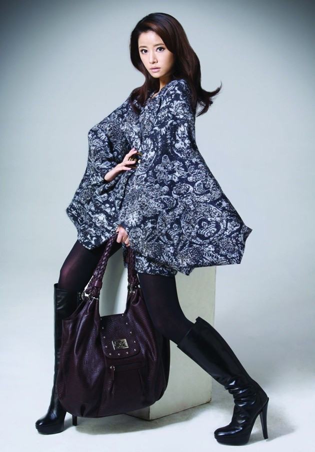 Gambar Foto Ruby Lin untuk Katalog Fashion