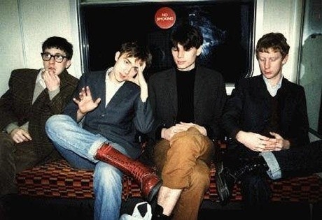 Foto Blur Band Rock Alternatif dari Inggris - Foto 2 dari 20