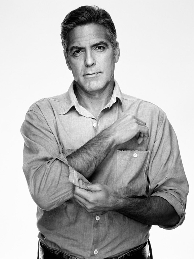 Gambar Foto George Clooney Terlihat Maskulin